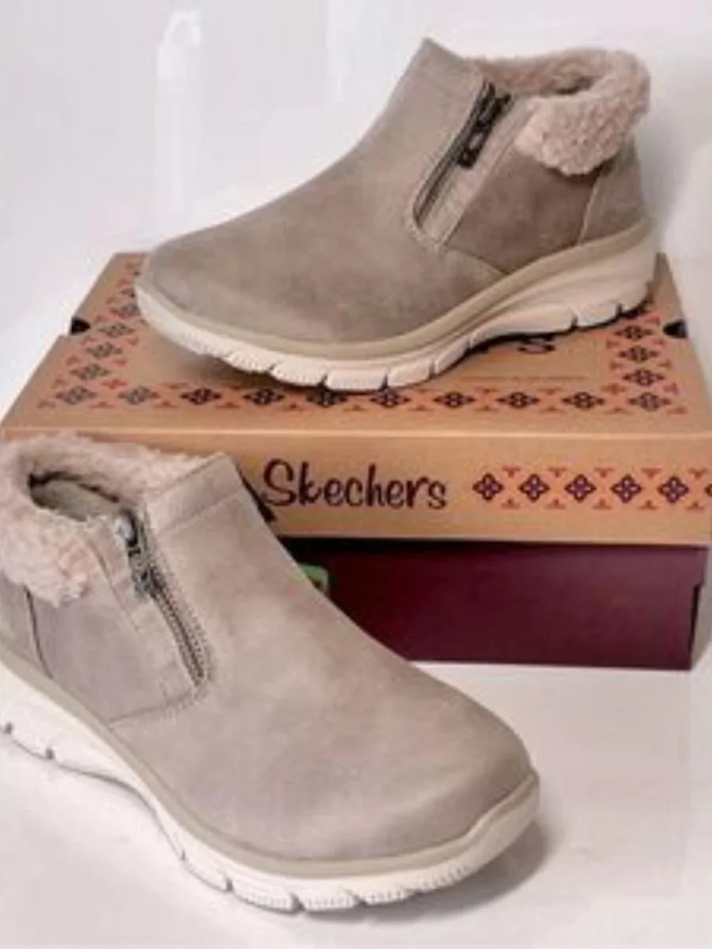 Skechers zip closure